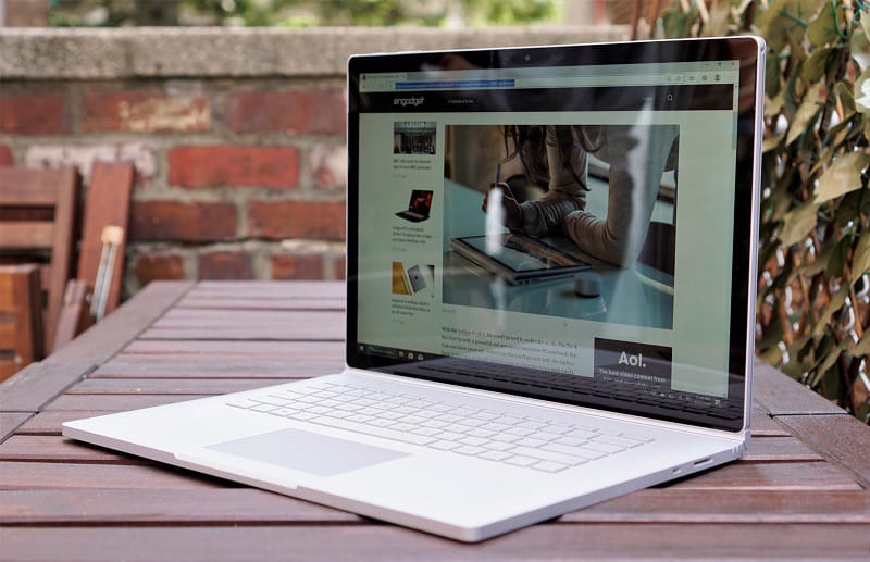 Giá Surface Book 3 bây giờ phải nói là căng cực