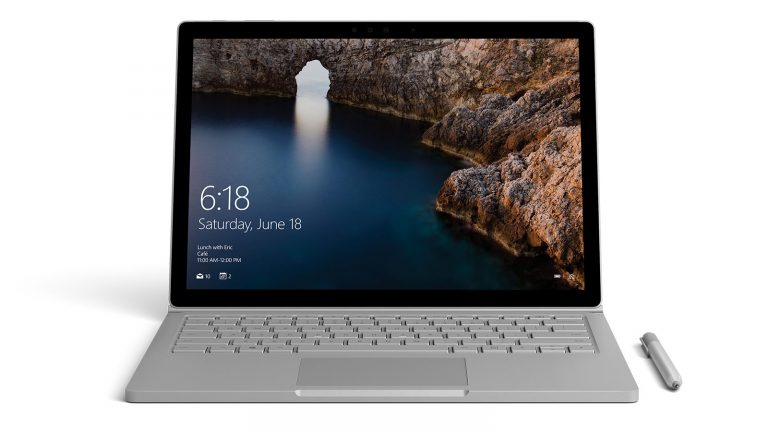 Nhìn màn hình của Surface Book vẫn nét không chê vào đâu được