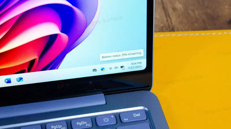 Surface Laptop 13 inch có thời lượng pin vượt trội