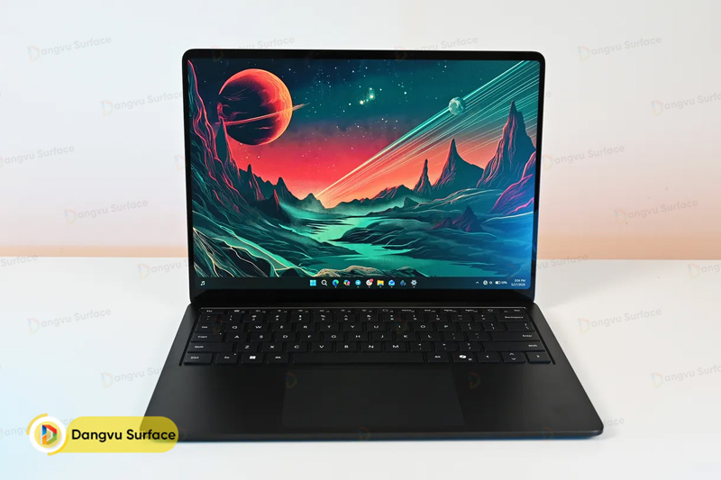 Phiên bản 15 inch được nâng cấp về độ phân giải, mật độ điểm ảnh