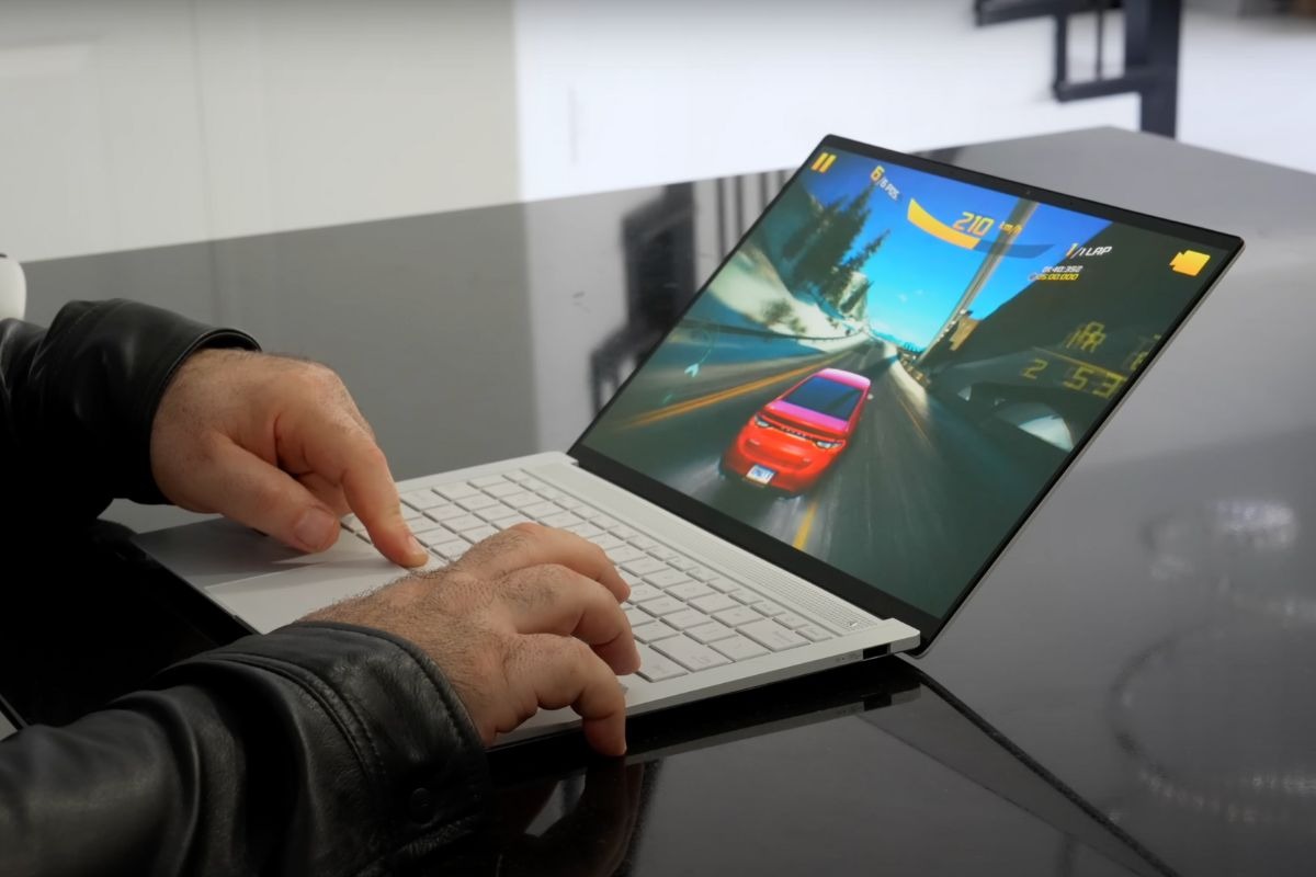 Sức mạnh của ASUS Zenbook 14 OLED 2025 đến từ vi xử lý AMD Ryzen AI 7 350