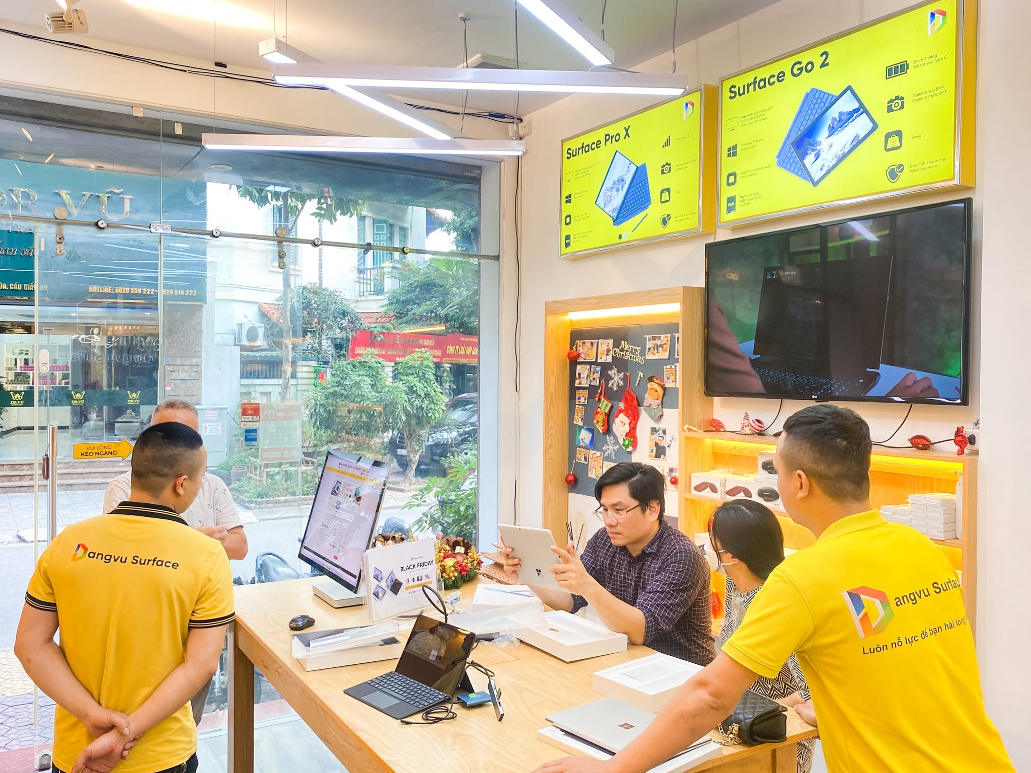 Mua Surface tới Đăng Vũ