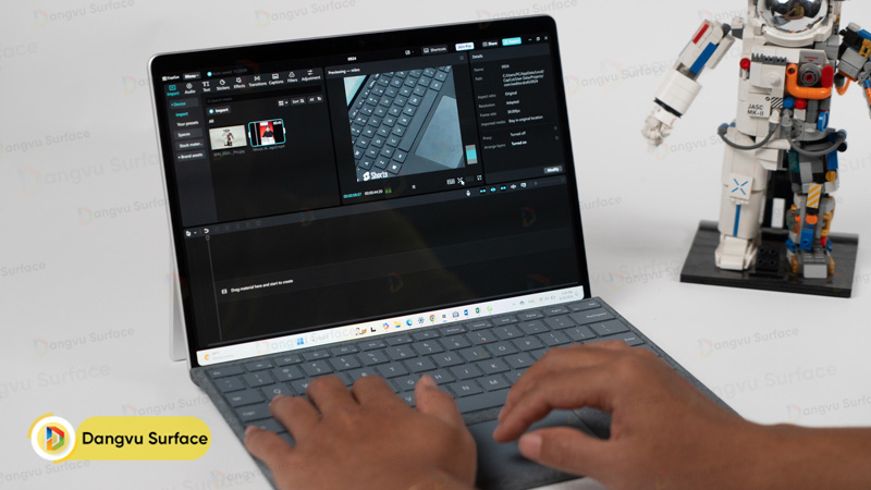 Máy hoạt động tốt với các công cụ chỉnh sửa ảnh, video đơn giản