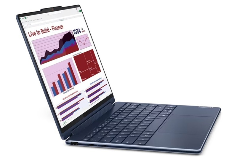 Trải nghiệm thực tế trên tấm nền OLED 14 inch độ phân giải 2.8K là vô cùng xuất sắc