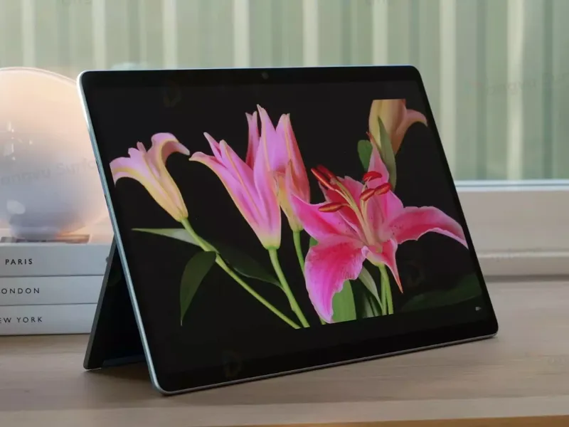 Không chỉ sở hữu độ phân giải cao, màn hình Surface Pro 11 còn mang đến khả năng tái tạo màu sắc ấn tượng