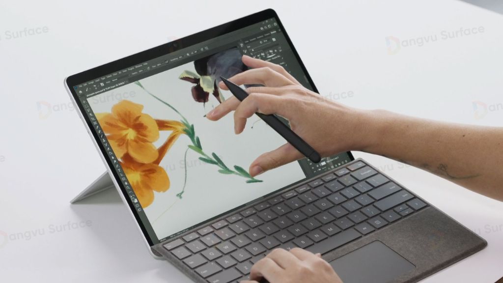 Surface Pro 8 vẫn mang lại hiệu suất ổn định và đáp ứng tốt nhu cầu sử dụng hằng ngày