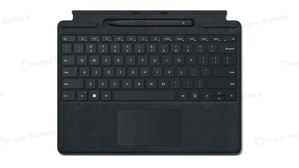 Kích thước touchpad không quá lớn so với các mẫu laptop truyền thống