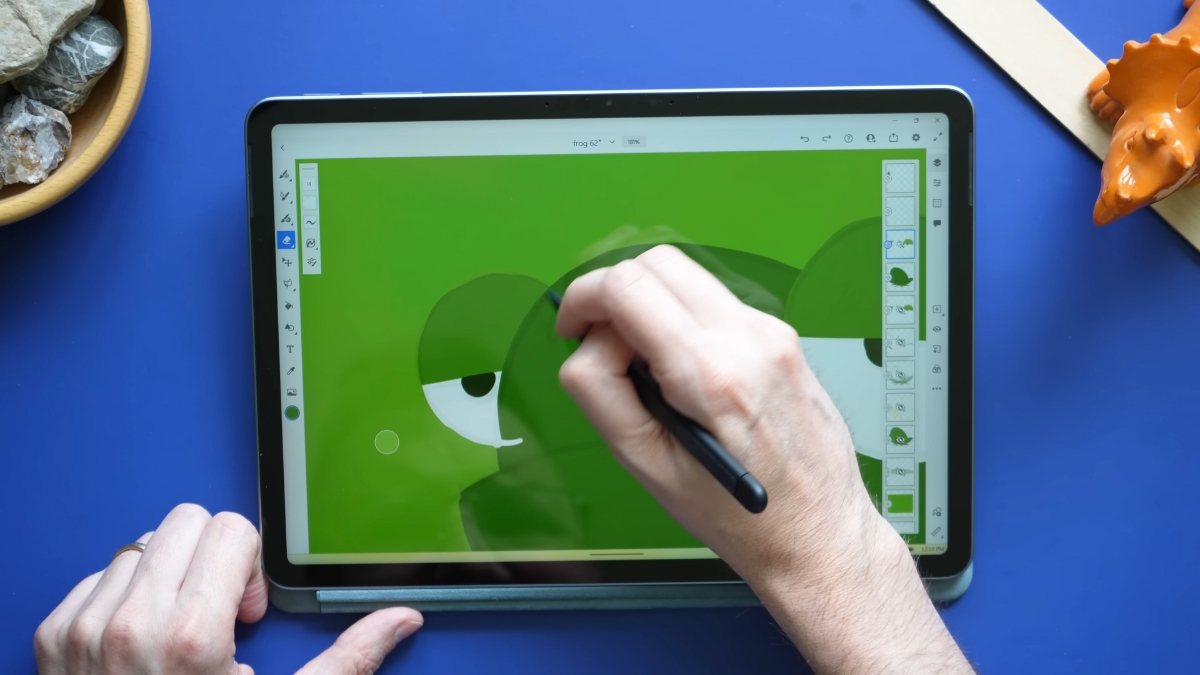 Surface Pro 12 inch có thời lượng pin lên tới 16 giờ