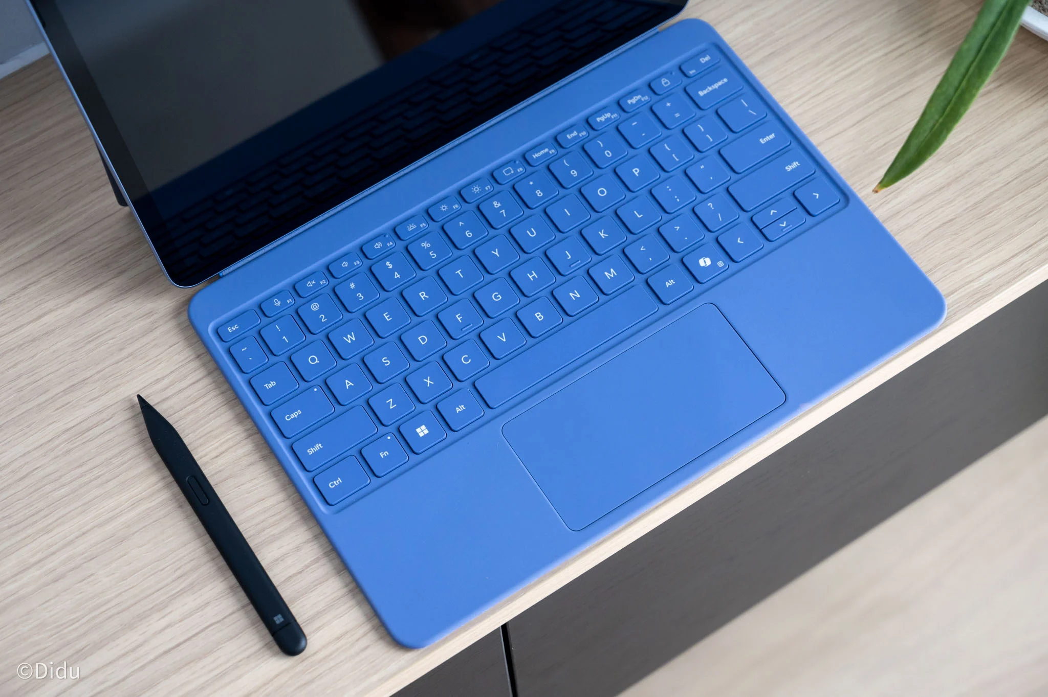 ombo trọn bộ bàn phím Surface Pro 12 inch kèm bút Slim Pen 2