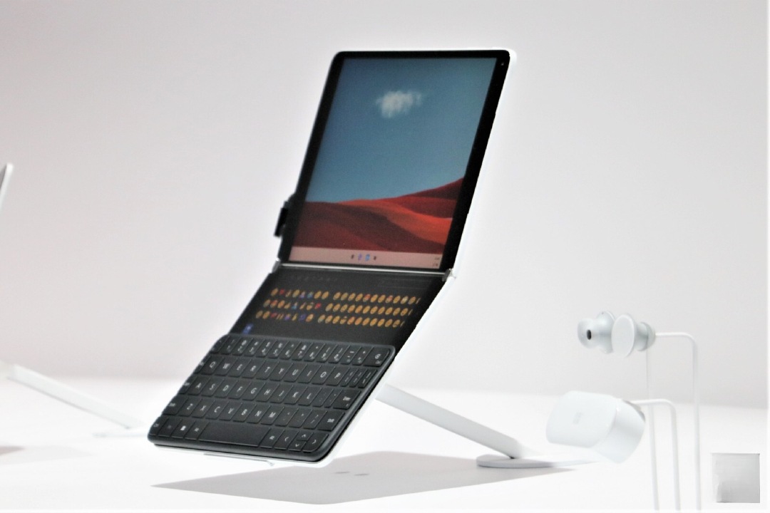 Surface Neo đã được Microsoft định vị là một trong những thiết bị tiên phong cho thế hệ máy tính hai màn hình