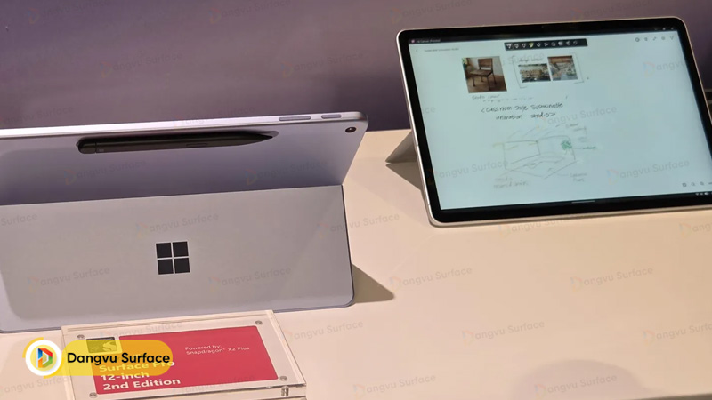 Microsoft Ink Canvas được cài đặt sẵn mặc định trên dòng máy tính bảng Surface Pro 12 inch Snapdragon X2 Plus