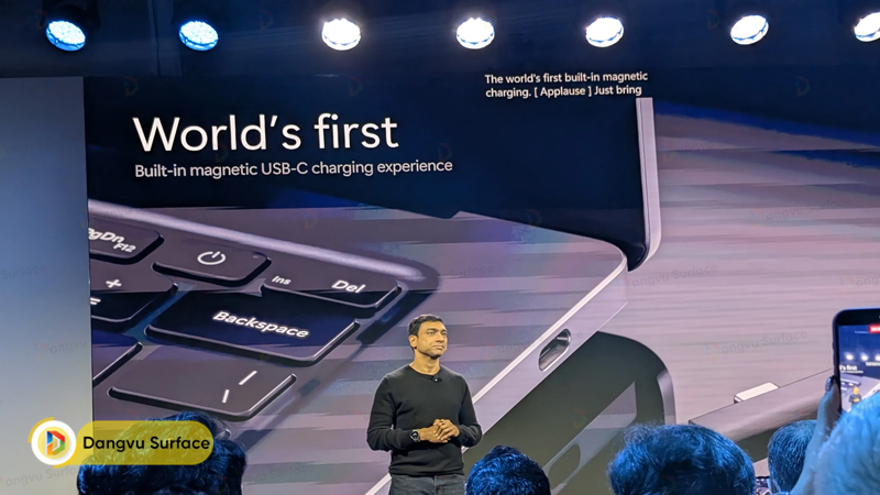Microsoft giới thiệu thiết kế cổng sạc hoàn toàn mới có tên gọi "Kết nối từ tính" (Magnetic Connect)