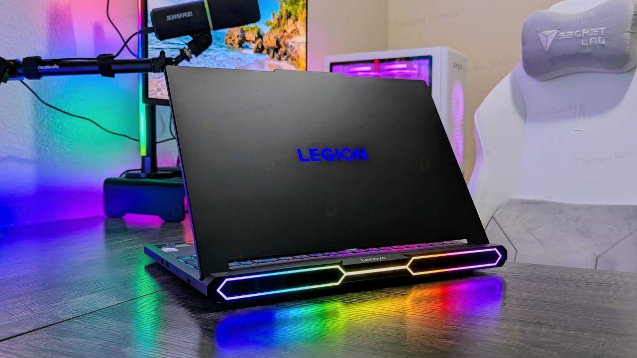 Lenovo Legion Pro 7i Gen 10