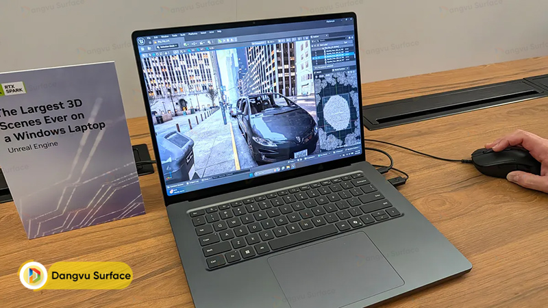 Surface Laptop Ultra sở hữu mức giá khá phù hợp với những gì laptop mang lại